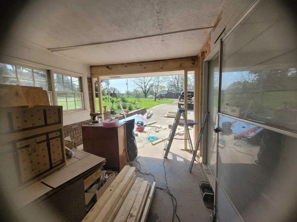 Air movers and dehumidifier for Drying & Dehumidification in Hyattsville